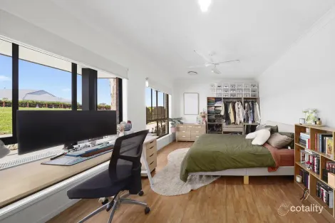 Property photo of 12 Bellerive Place Sancrox NSW 2446