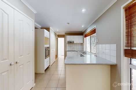Property photo of 19 Conferta Place Forest Lake QLD 4078