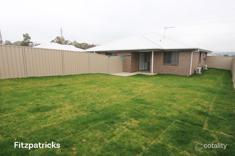 1/8 Kingsford Smith Rd, Boorooma, NSW 2650