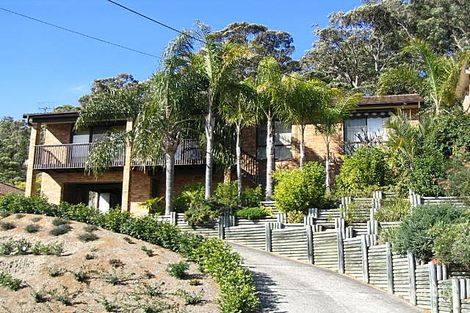 33 Yakaloo Cres, Forresters Beach, NSW 2260