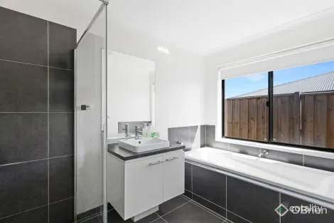 Property photo of 31 Seacrest Drive Cowes VIC 3922