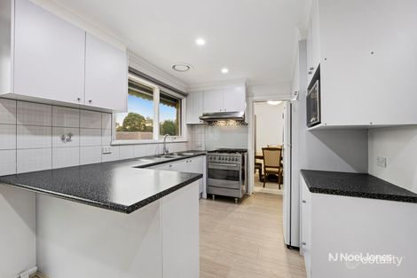 Property photo of 12 Attenborough Square Wantirna VIC 3152
