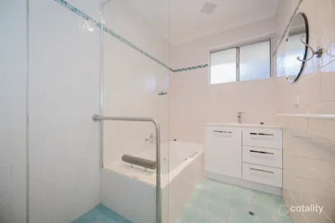 Property photo of 6 Castlefern Way Duncraig WA 6023