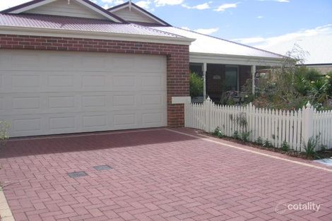 Property photo of 56 Claridge Circle Thornlie WA 6108