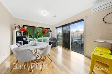 Property photo of 2/40 Harmon Avenue St Albans VIC 3021