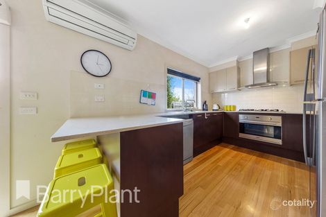 Property photo of 2/40 Harmon Avenue St Albans VIC 3021