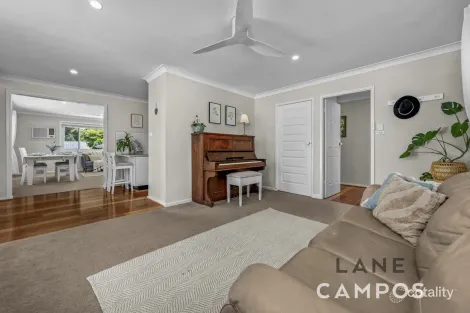 Property photo of 3 Craster Close Rankin Park NSW 2287