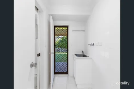 Property photo of 1 De Lange Court Alexandra Hills QLD 4161