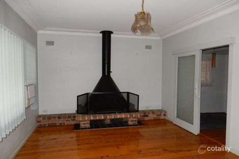 Property photo of 8 Saywell Road Macquarie Fields NSW 2564