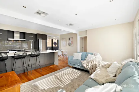 Property photo of 1/12 Moore Avenue Croydon VIC 3136