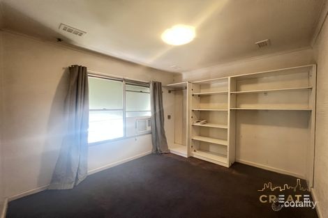 Property photo of 16 Holland Court Maidstone VIC 3012