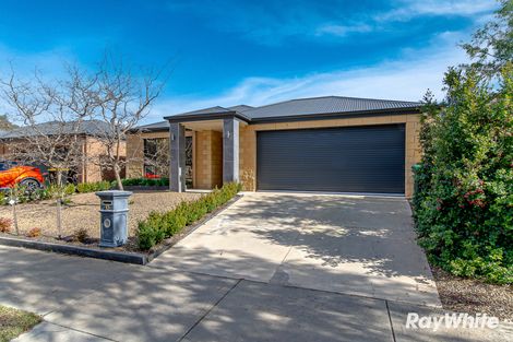 Property photo of 10 Edgewater Close Eaglehawk VIC 3556