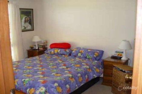 Property photo of 4 Herborn Place Minto NSW 2566