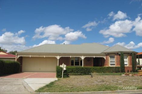 101 Australia Dr, Taylors Lakes, VIC 3038