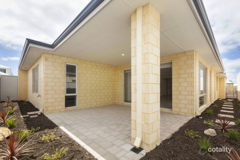 Property photo of 35 Grasswren Way Alkimos WA 6038