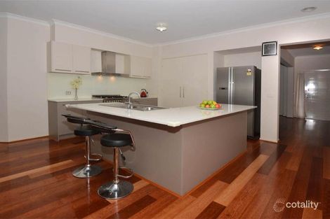 Property photo of 16 Sunnybrae Circuit Cairnlea VIC 3023
