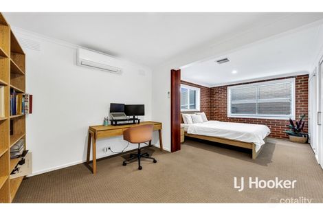 Property photo of 11 Marlborough Crescent Hoppers Crossing VIC 3029