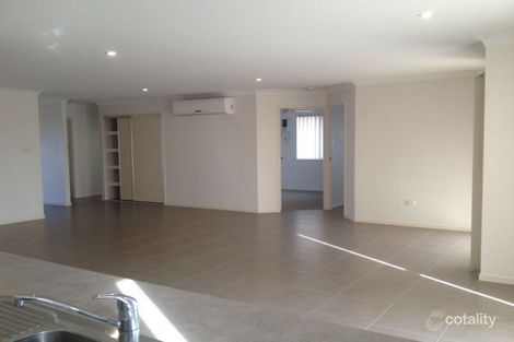 Property photo of 30 Kerrie Meares Crescent Gracemere QLD 4702