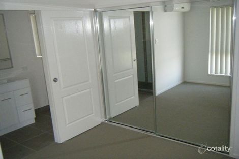 Property photo of 30 Kerrie Meares Crescent Gracemere QLD 4702