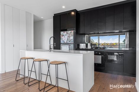 Property photo of 201/10 Station Avenue McKinnon VIC 3204