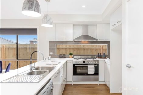 25/3639 Monomeath Dr, Mickleham, VIC 3064