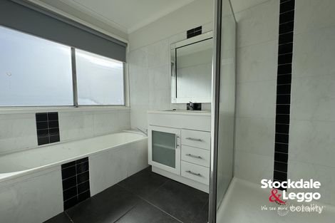 Property photo of 3 Crosby Close Gladstone Park VIC 3043