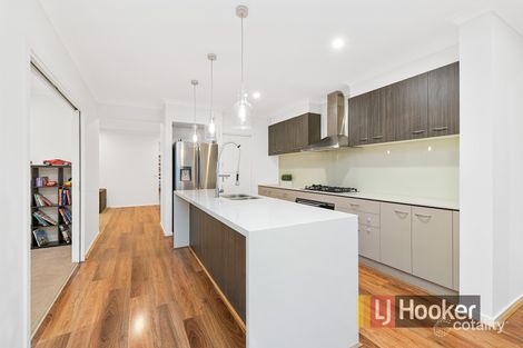 Property photo of 258 Casey Fields Boulevard Cranbourne East VIC 3977