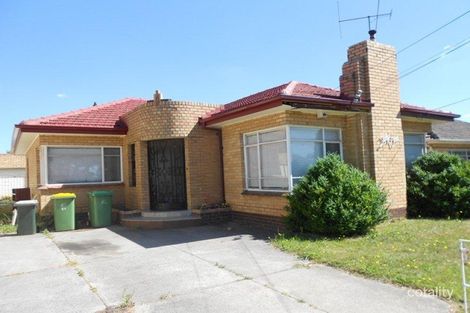 51 Royal Pde, Reservoir, VIC 3073