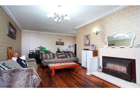 Property photo of 44 Poole Street Deer Park VIC 3023