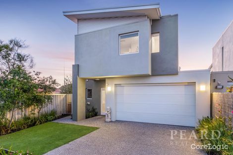 Property photo of 11 Rossiter Heights Hillarys WA 6025