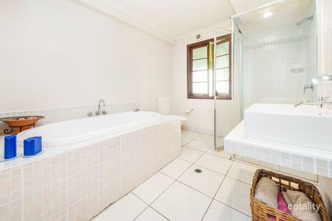 Property photo of 30 Katoomba Avenue Hawthorne QLD 4171