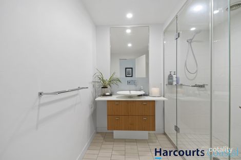 Property photo of 5103 Ephraim Island Parade Paradise Point QLD 4216