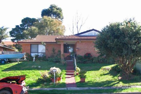 13 Raphael St, Greenfield Park, NSW 2176