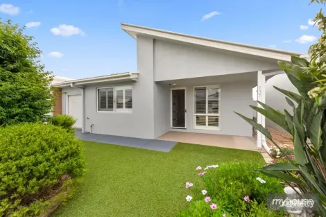 137/161 Hogg St, Cranley, QLD 4350