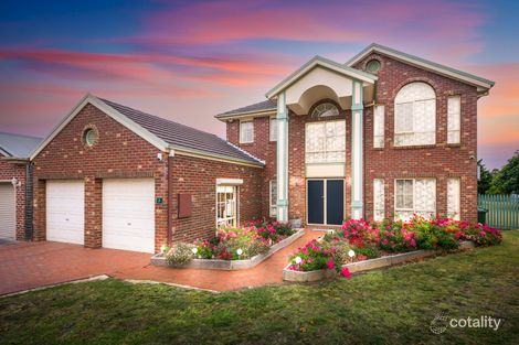 Property photo of 2 Meldrum Close Taylors Lakes VIC 3038