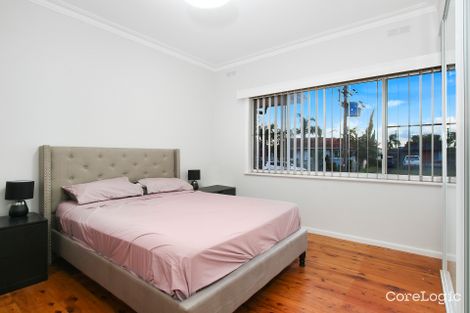 Property photo of 19 Waratah Street Windang NSW 2528
