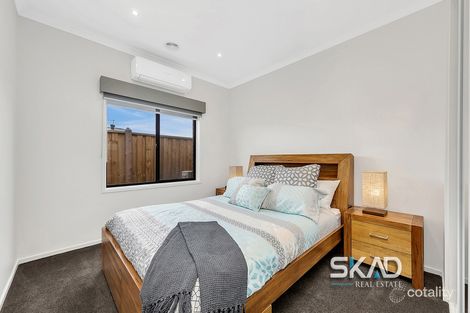 Property photo of 227 Forest Red Gum Drive Mickleham VIC 3064