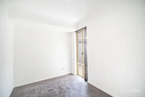Property photo of 1 Forest Walk Kardinya WA 6163