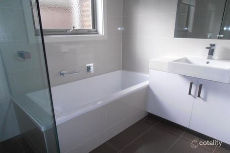 Property photo of 2/36 Halliday Street Mount Waverley VIC 3149