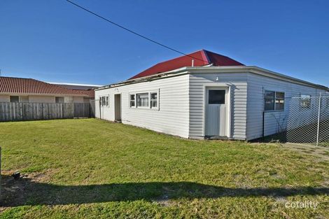 8 Roadknight St, Lakes Entrance, VIC 3909