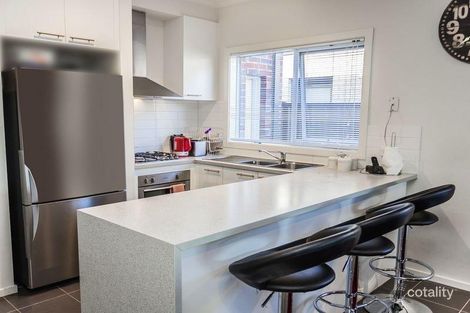 Property photo of 11 Somersby Road Craigieburn VIC 3064