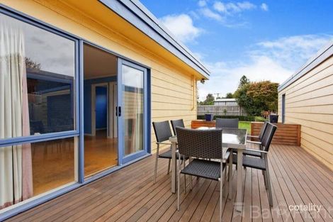 9a Manoon Rd, Clayton South, VIC 3169