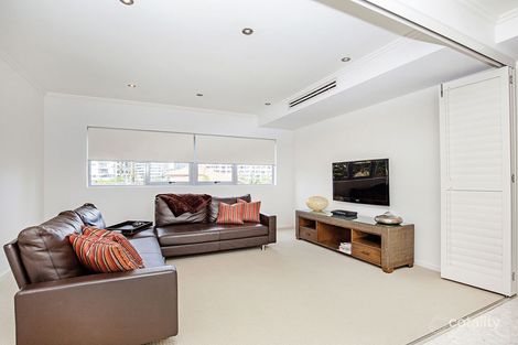 Property photo of 23/120 Surf Parade Broadbeach QLD 4218