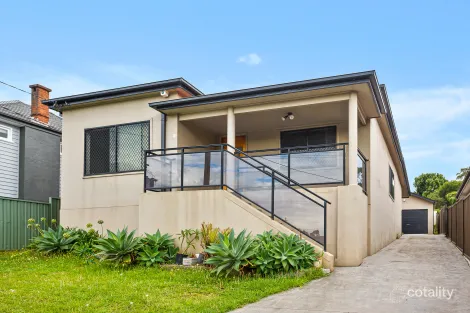 Property photo of 12 Robertson Street Coniston NSW 2500