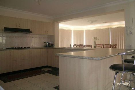 Property photo of 19 Executive Mews Hampton Park VIC 3976