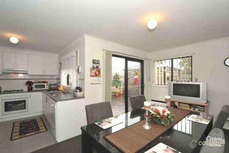 Property photo of 4/22 Parman Avenue Pakenham VIC 3810