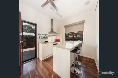 Property photo of 10 Taylor Street Eastern Heights QLD 4305