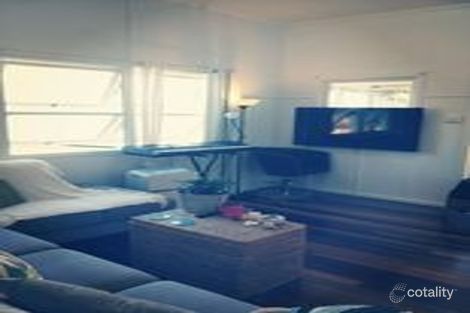 Property photo of 2/17 Fourth Avenue Sandgate QLD 4017