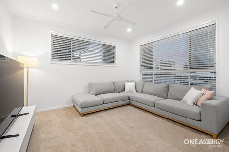 Property photo of 19 Rainworth Place Doolandella QLD 4077