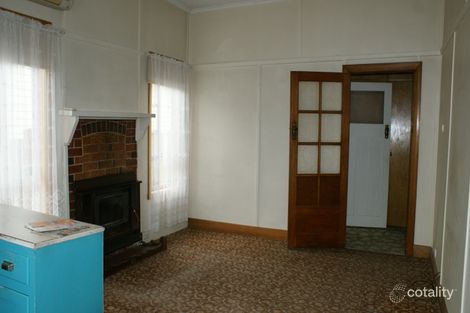 Property photo of 18 Robertson Street Myrtleford VIC 3737